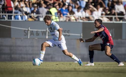 卡利亚里 vs 弗罗西诺内