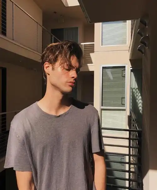 6686体育app中级作者予之欢颜