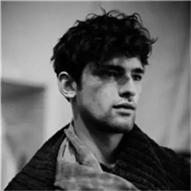 6686体育app金牌作者Briar