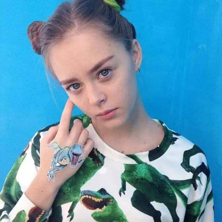 6686体育app初级作者Clifford