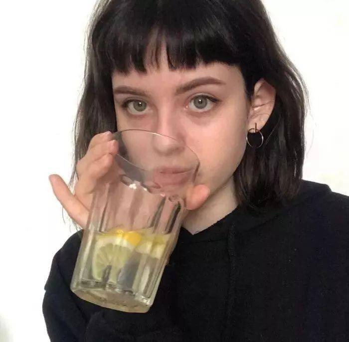 6686体育app金牌作者Clive